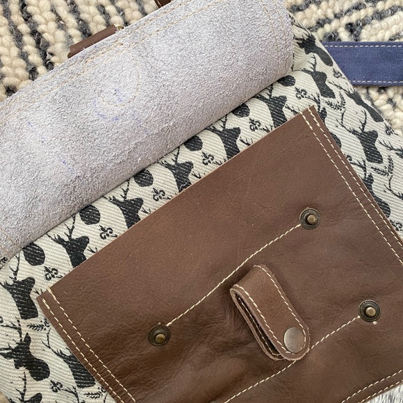 Stylish Brown and Cream Women's Bag - Picture 8 of 8